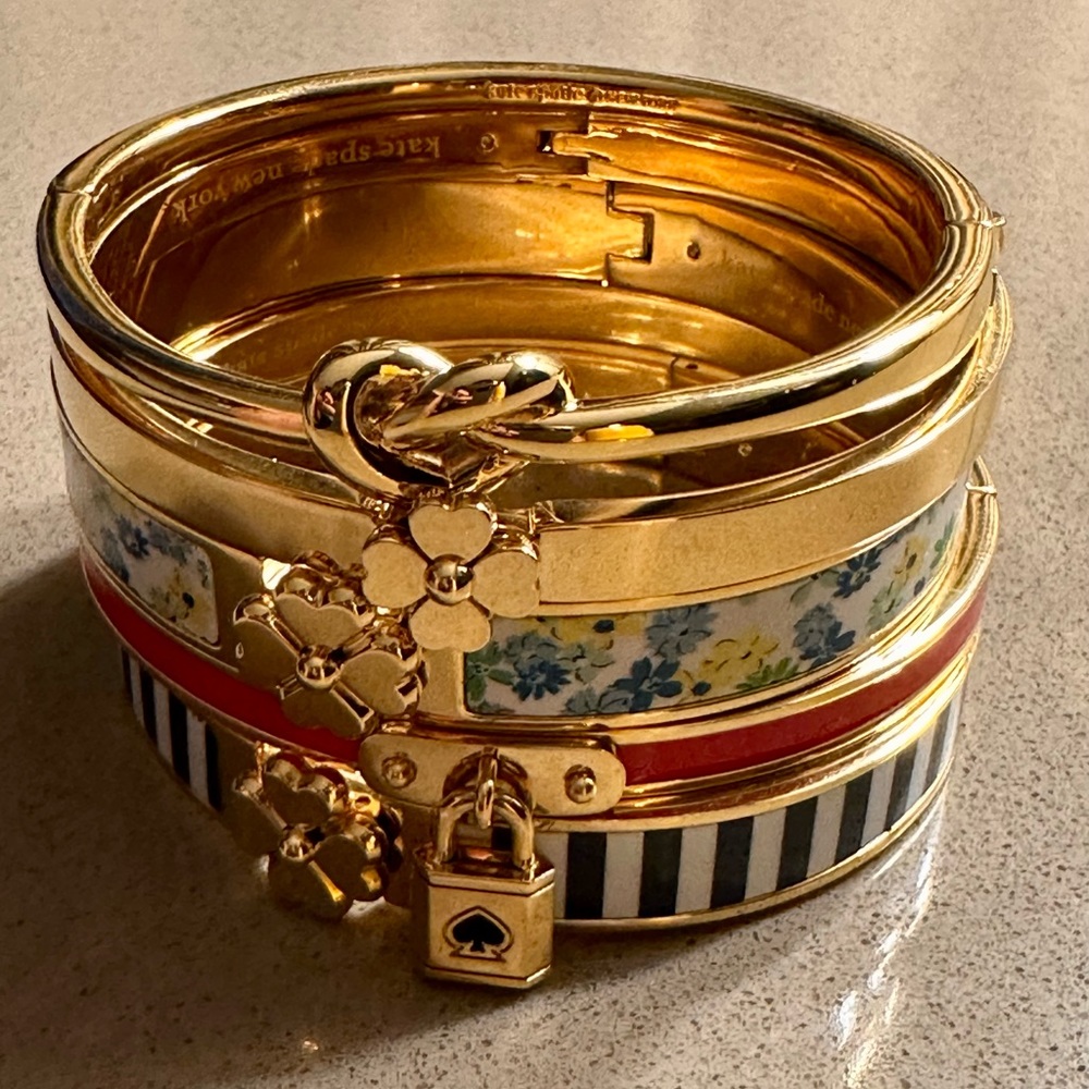 NWOT KATE SPADE ♠️ NEW YORK lock 🔒 and spade ♠️ charm bangle bracelet ORANGE - Picture 8 of 11